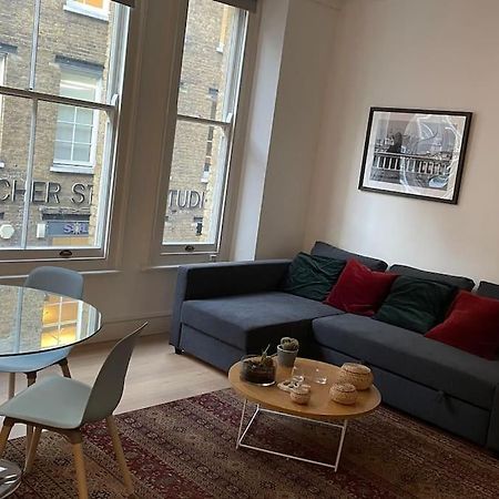 The Flat With The Heart Apartment London Exterior photo