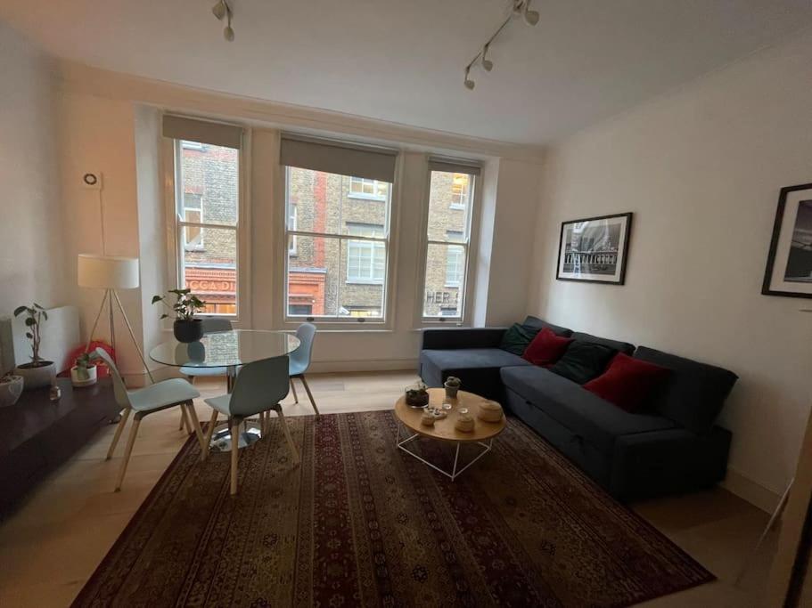 The Flat With The Heart Apartment London Exterior photo